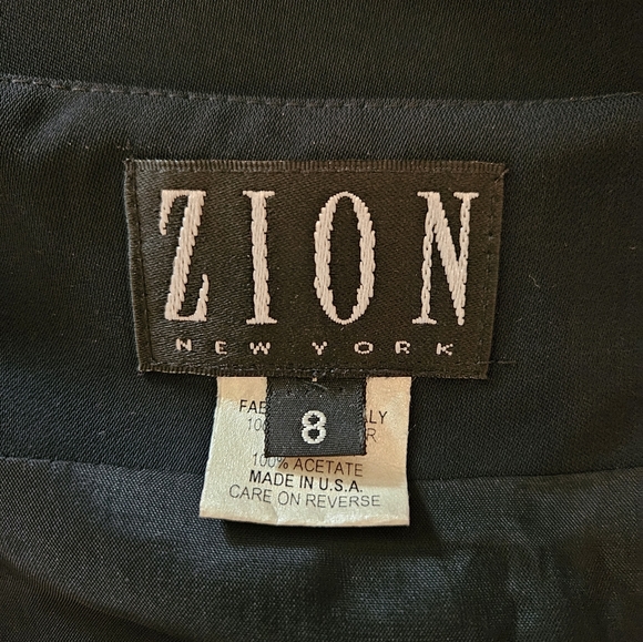 Zion New York Asymmetrical Black - Picture 5 of 7